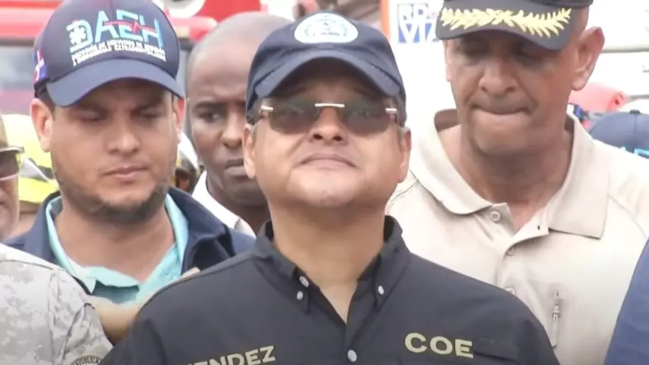 General Méndez García: se vale llorar Hero
